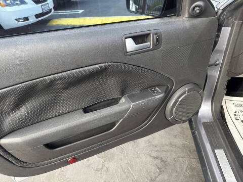 2007 Ford Mustang V6 Premium