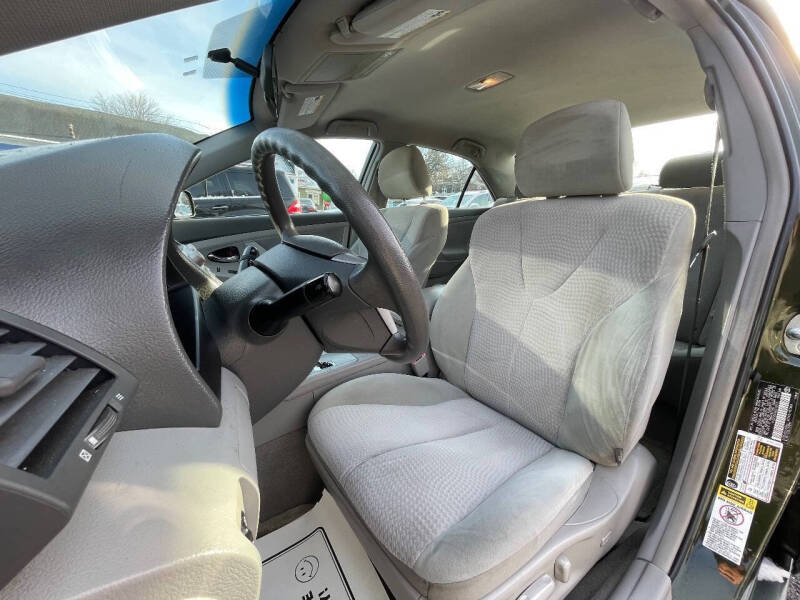 2010 Toyota Camry LE