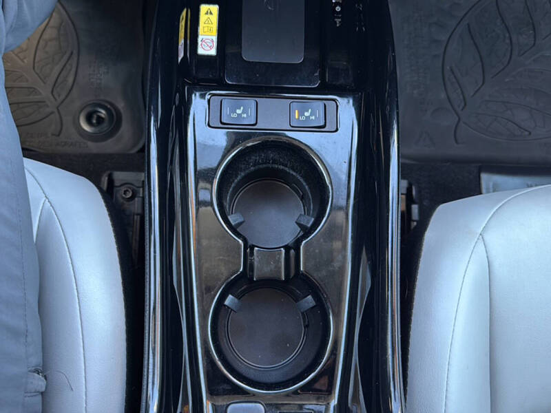 2021 Toyota Prius XLE AWD-e