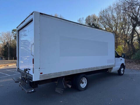 2016 Ford E-Series E-350 SD