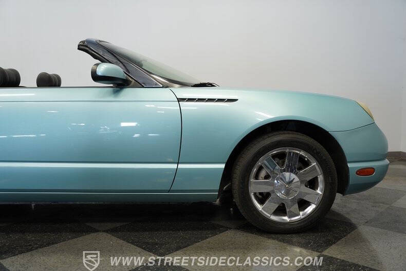 2002 Ford Thunderbird Deluxe