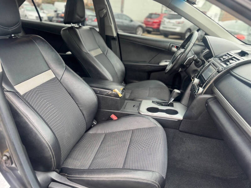 2012 Toyota Camry SE