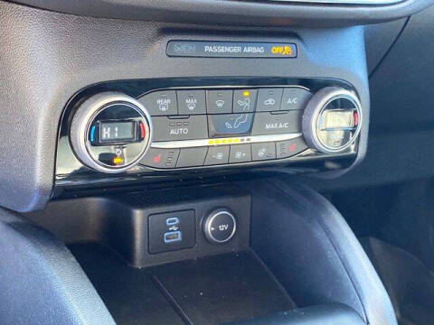 2021 Ford Escape Titanium