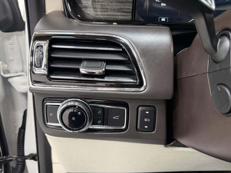 2020 Lincoln Navigator Black Label