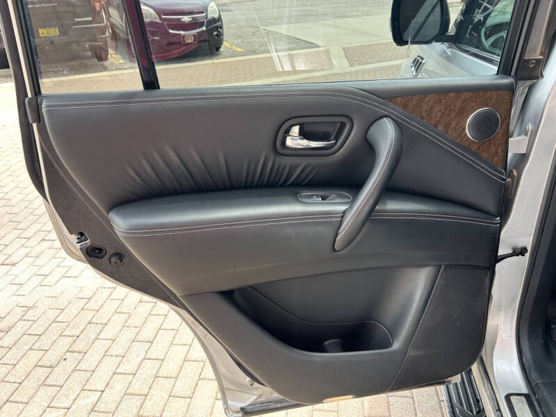 2017 Infiniti QX80