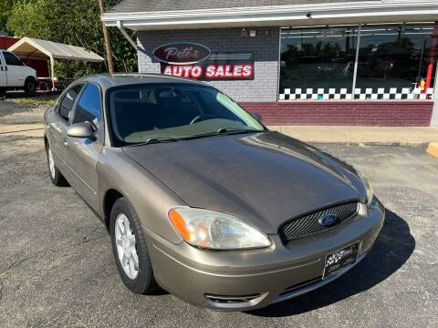 2007 Ford Taurus for sale at PETE'S AUTO SALES LLC - Middletown in Middletown OH