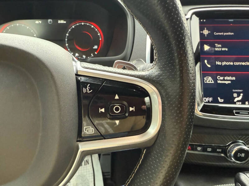 2017 Volvo XC90 T6 R-Design