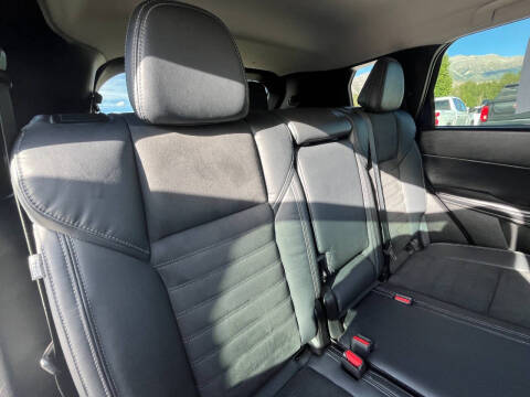 2022 Mitsubishi Outlander SE