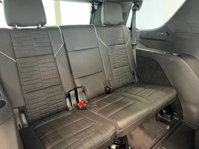 2025 Cadillac Escalade-V