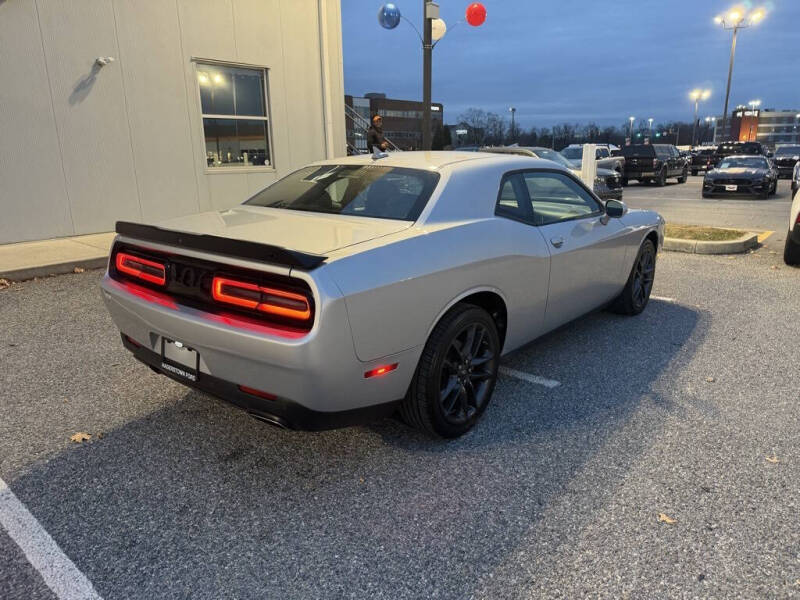 2021 Dodge Challenger SXT