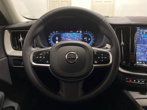 2025 Volvo XC60 B5 Plus Dark Theme