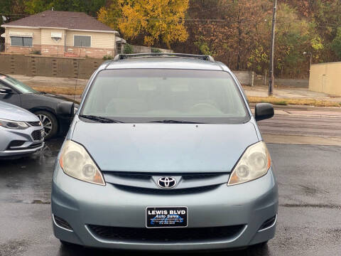 2007 Toyota Sienna for sale at Lewis Blvd Auto Sales in Sioux City IA