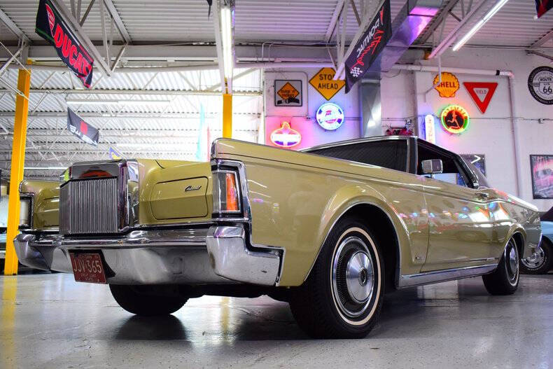 1971 Lincoln Continental