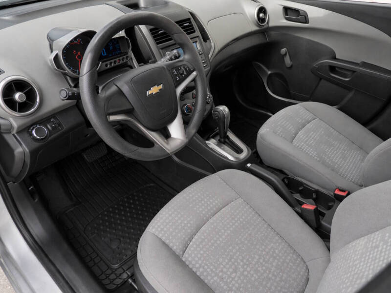 2016 Chevrolet Sonic LS Auto