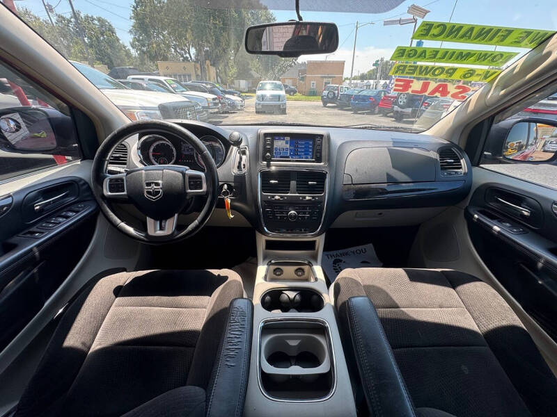 2012 Dodge Grand Caravan Crew