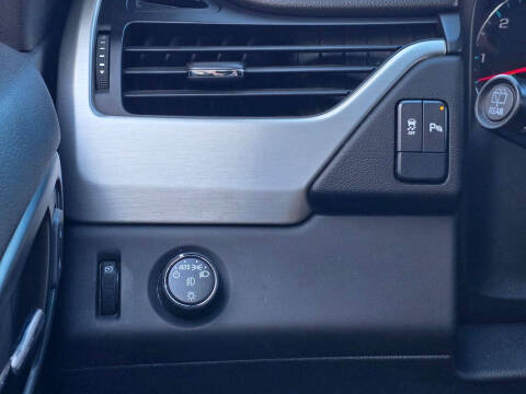 2017 GMC Yukon SLE