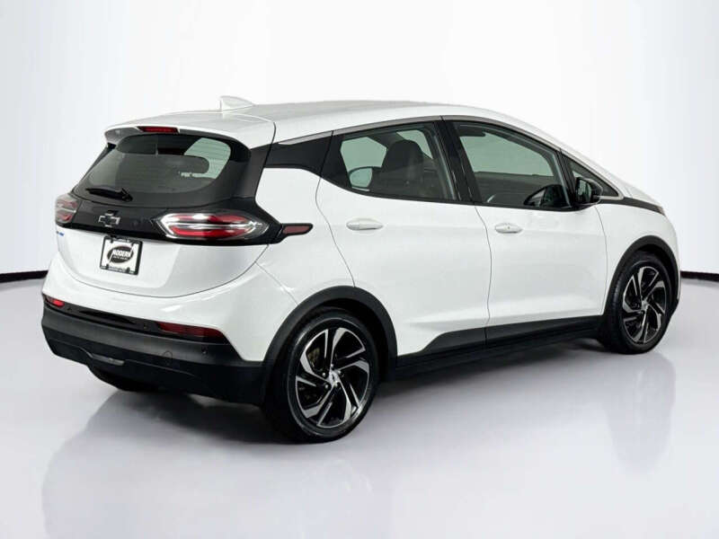 2023 Chevrolet Bolt EV 2LT
