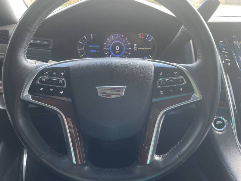 2017 Cadillac Escalade Luxury