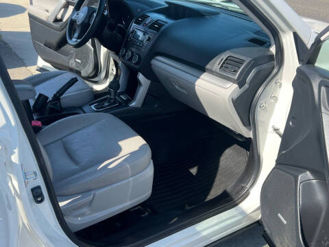 2015 Subaru Forester 2.5i Touring