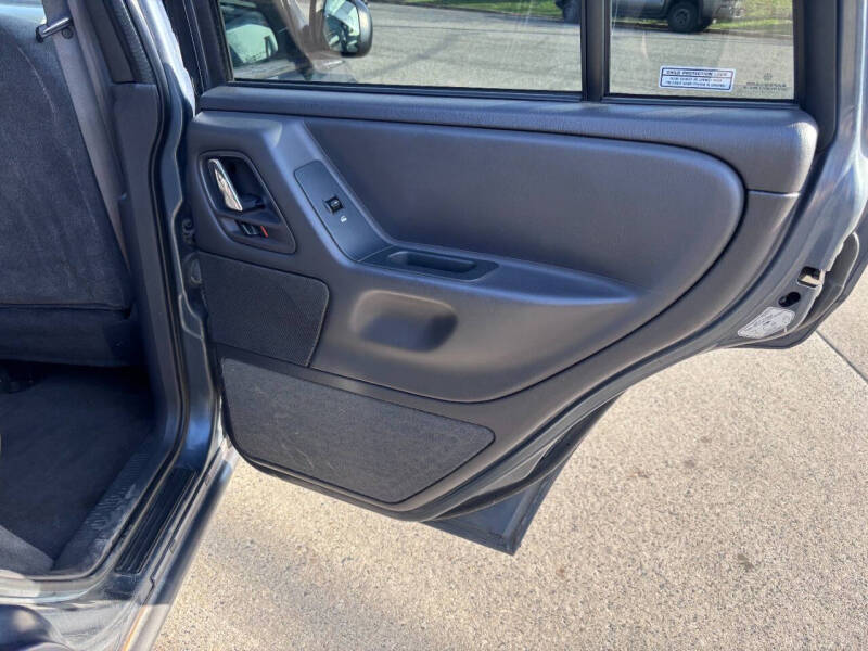 2000 Jeep Grand Cherokee Laredo