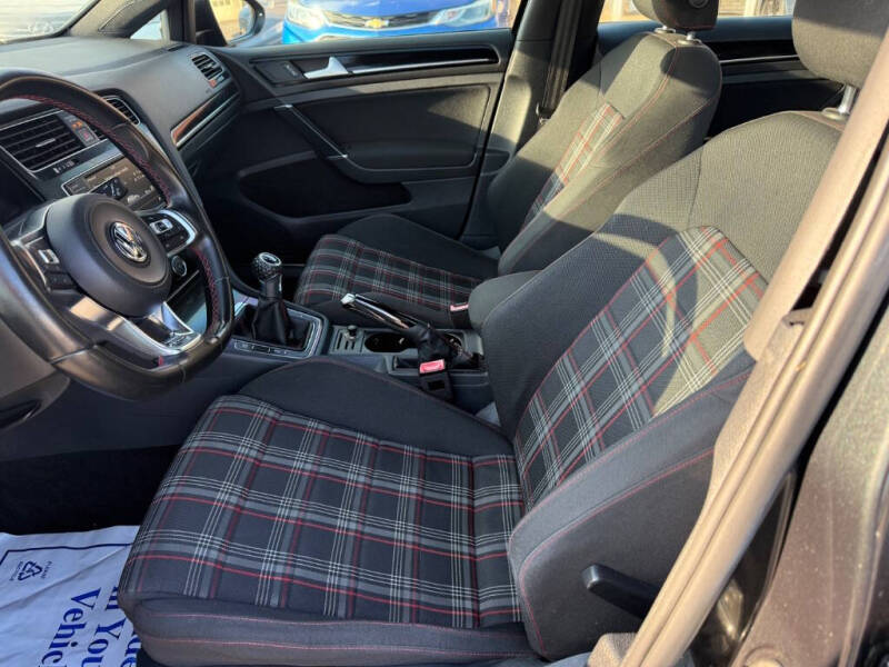 2016 Volkswagen Golf GTI S