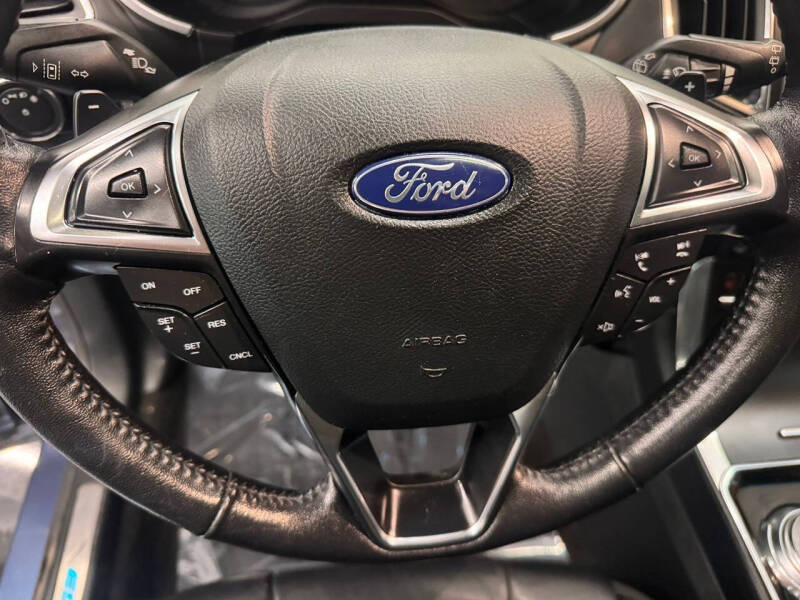 2019 Ford Edge Titanium