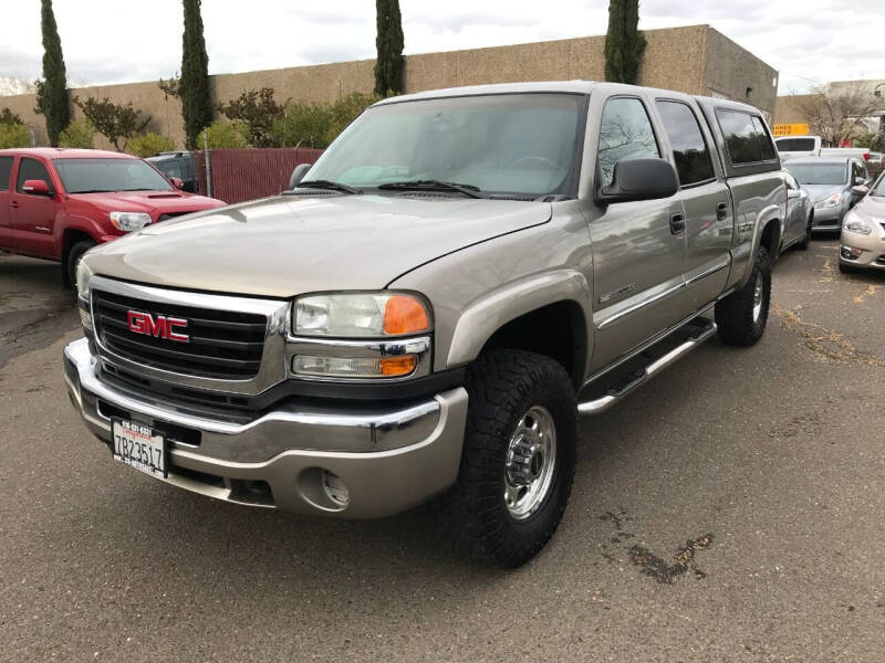 2003 GMC Sierra 2500HD for sale at C. H. Auto Sales in Citrus Heights CA