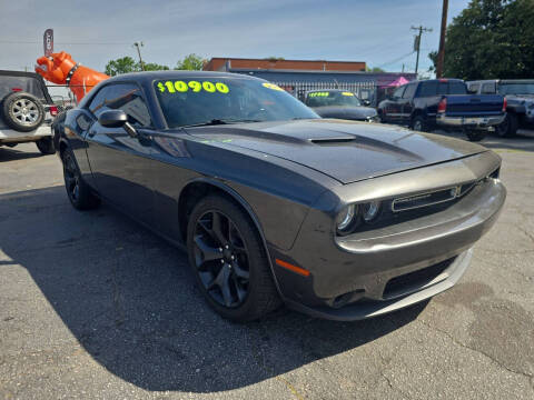 2017 Dodge Challenger SXT