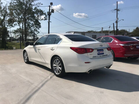 2015 Infiniti Q50