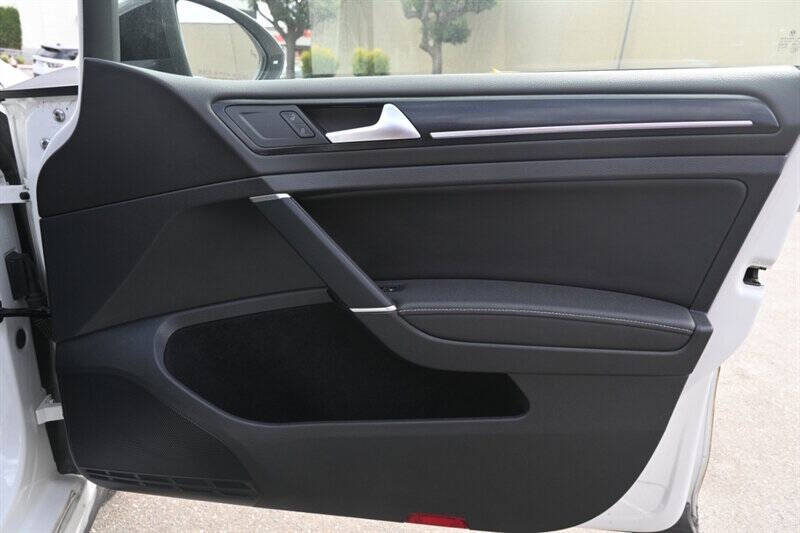 2019 Volkswagen Golf R 4Motion