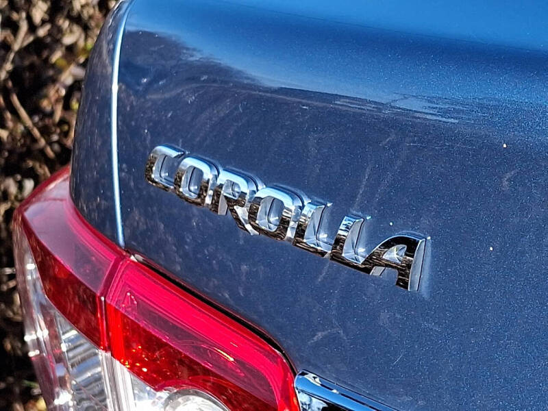 2012 Toyota Corolla LE