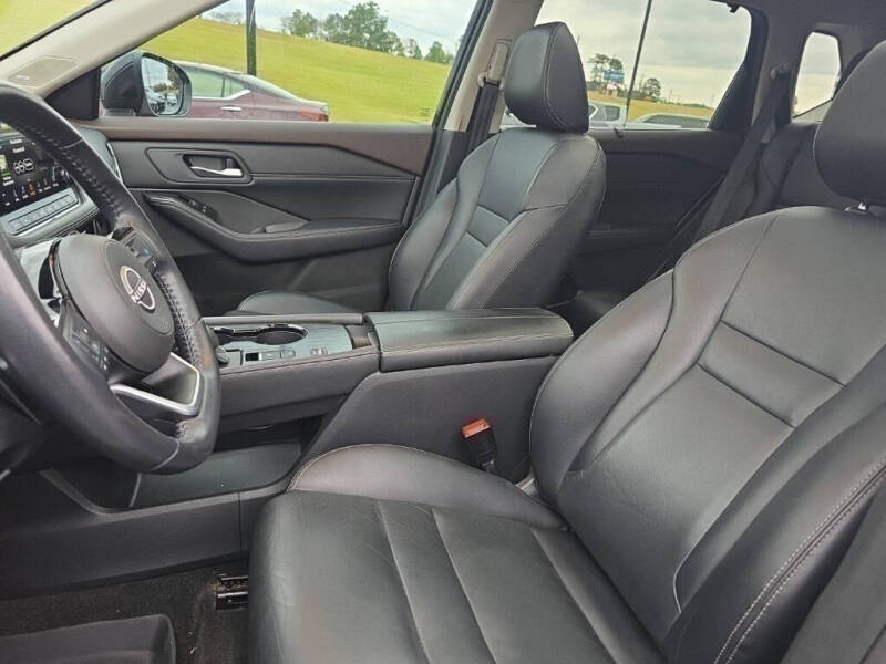 2022 Nissan Rogue SL