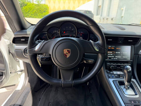 2016 Porsche 911 Carrera