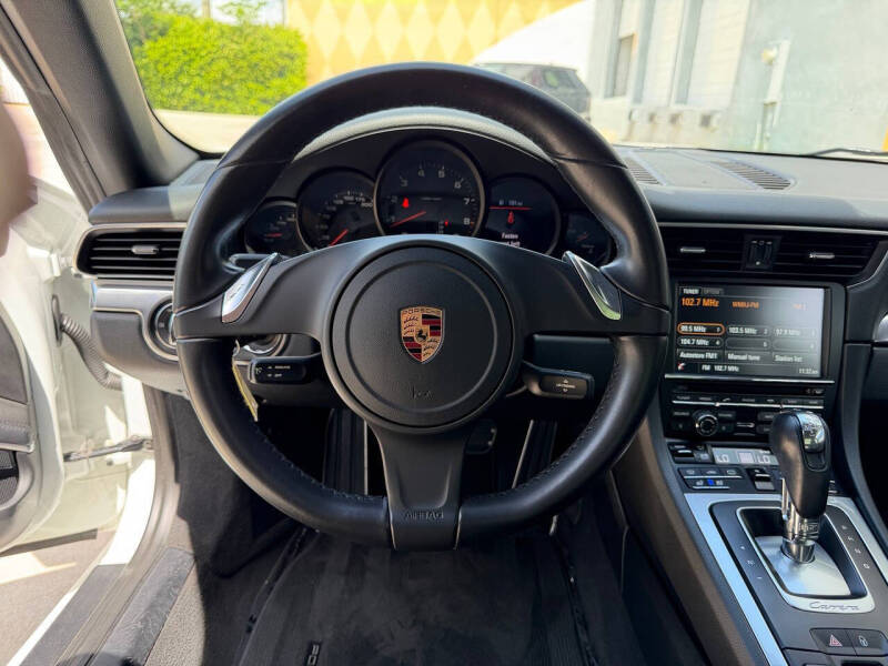 2016 Porsche 911 Carrera