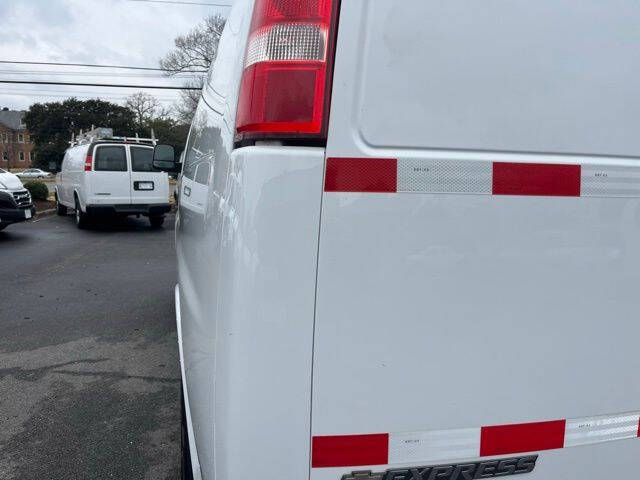 2021 Chevrolet Express 2500