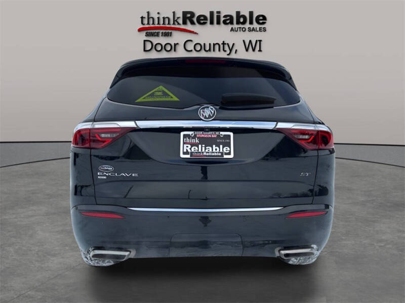 2023 Buick Enclave Essence