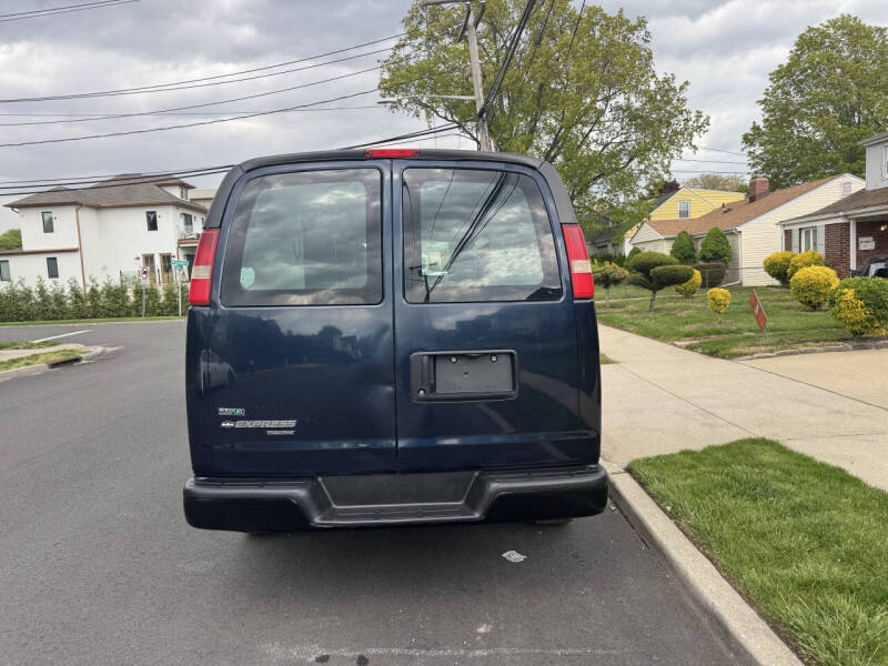 2011 Chevrolet Express 3500