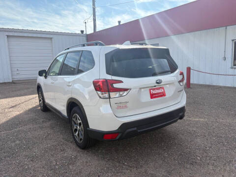 2022 Subaru Forester Premium