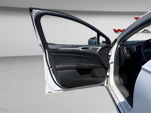 2020 Ford Fusion SEL