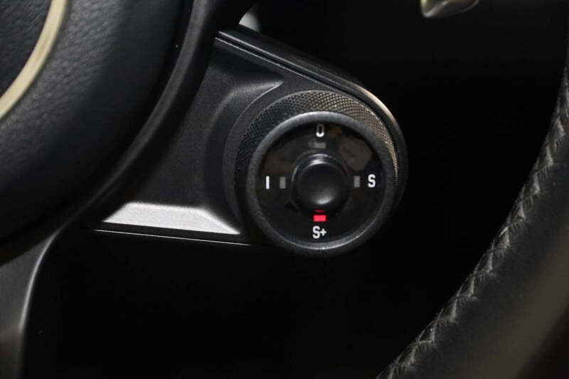 2019 Porsche 911 Carrera