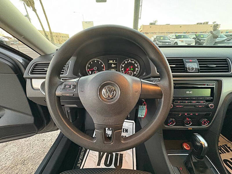 2014 Volkswagen Passat