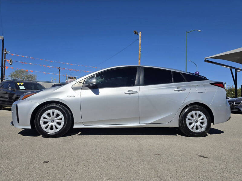 2021 Toyota Prius LE