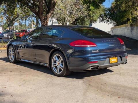 2015 Porsche Panamera 4