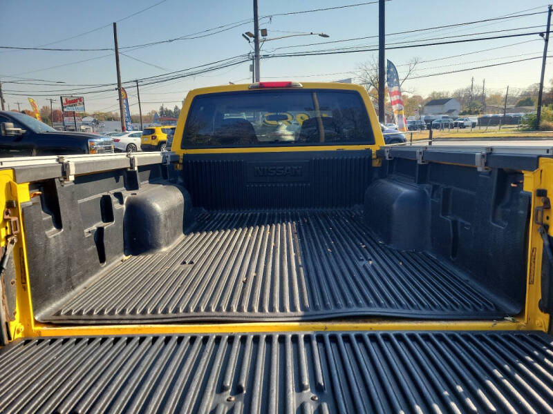 2003 Nissan Frontier XE-V6