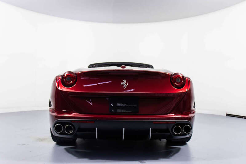 2015 Ferrari California T