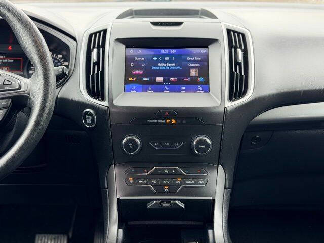 2020 Ford Edge SE