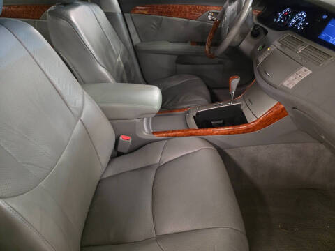 2005 Toyota Avalon XL