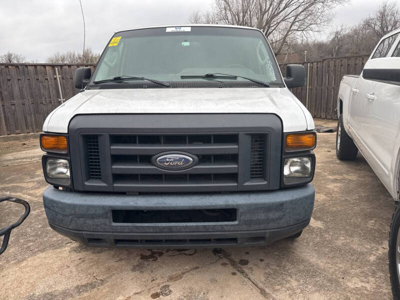 2013 Ford E-Series for sale at EGM Auto in Midwest City OK