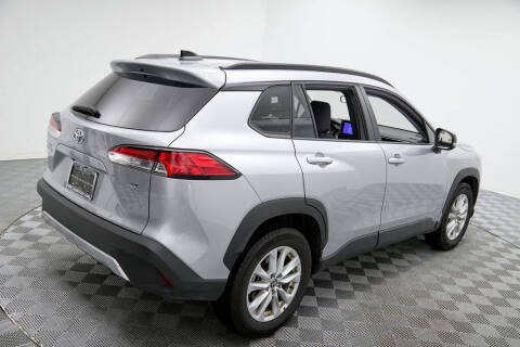 2025 Toyota Corolla Cross LE