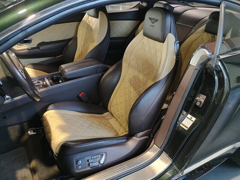 2017 Bentley Continental 41